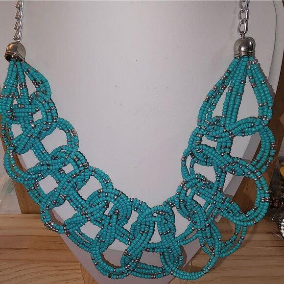 Turquoise Beaded Necklace - Picture 8 of 10